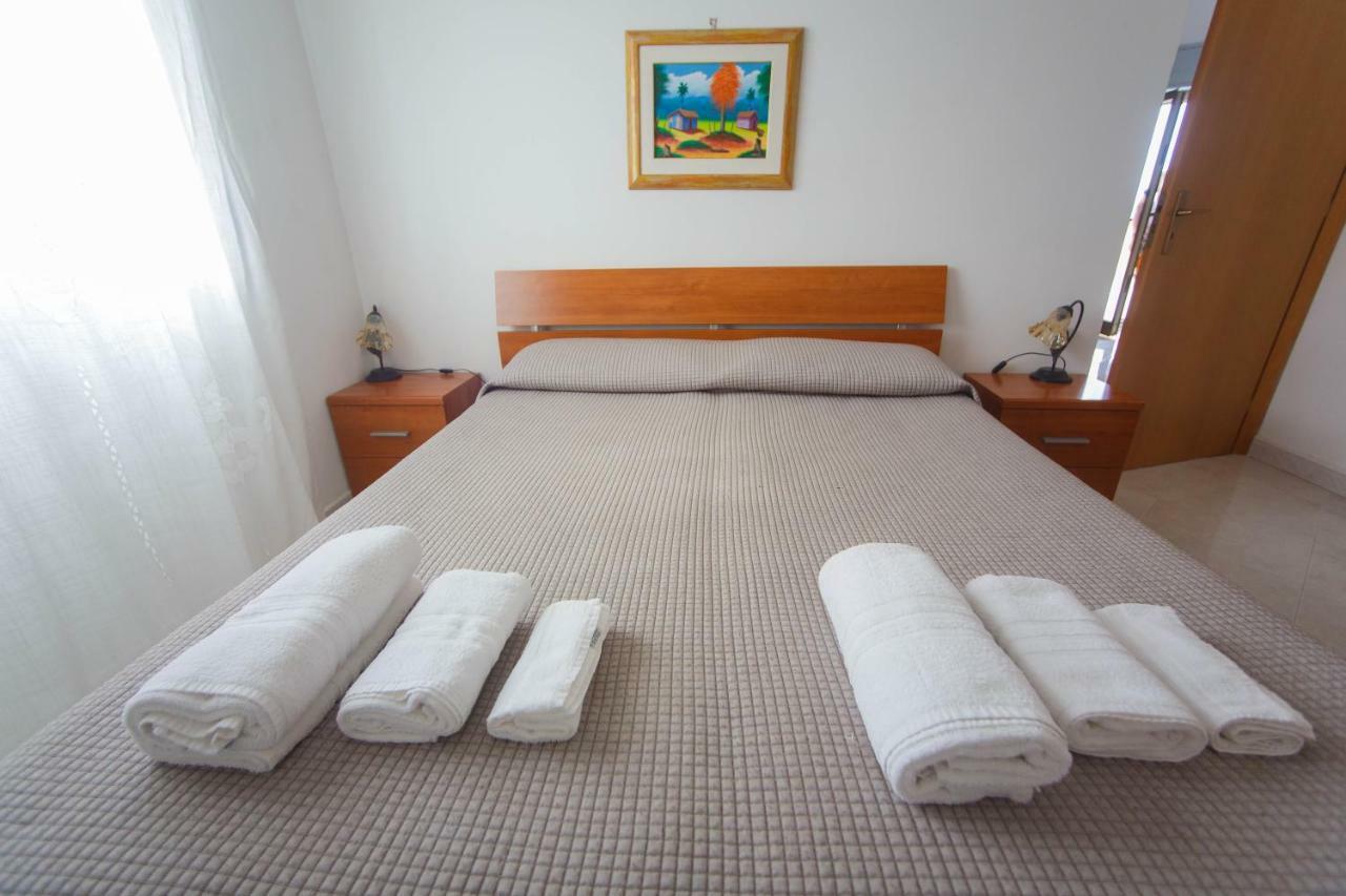 Casa Vacanze L'Orizzonte Aparthotel Valderice Kültér fotó